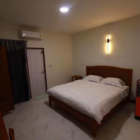 מאה סאריאנג Bk Hotel מראה חיצוני תמונה