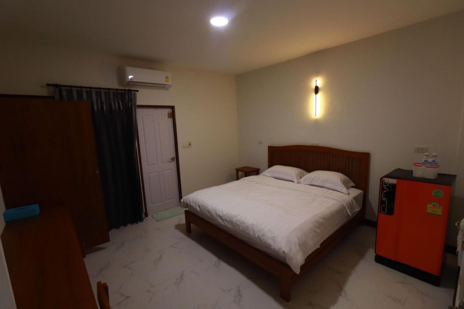 מאה סאריאנג Bk Hotel מראה חיצוני תמונה